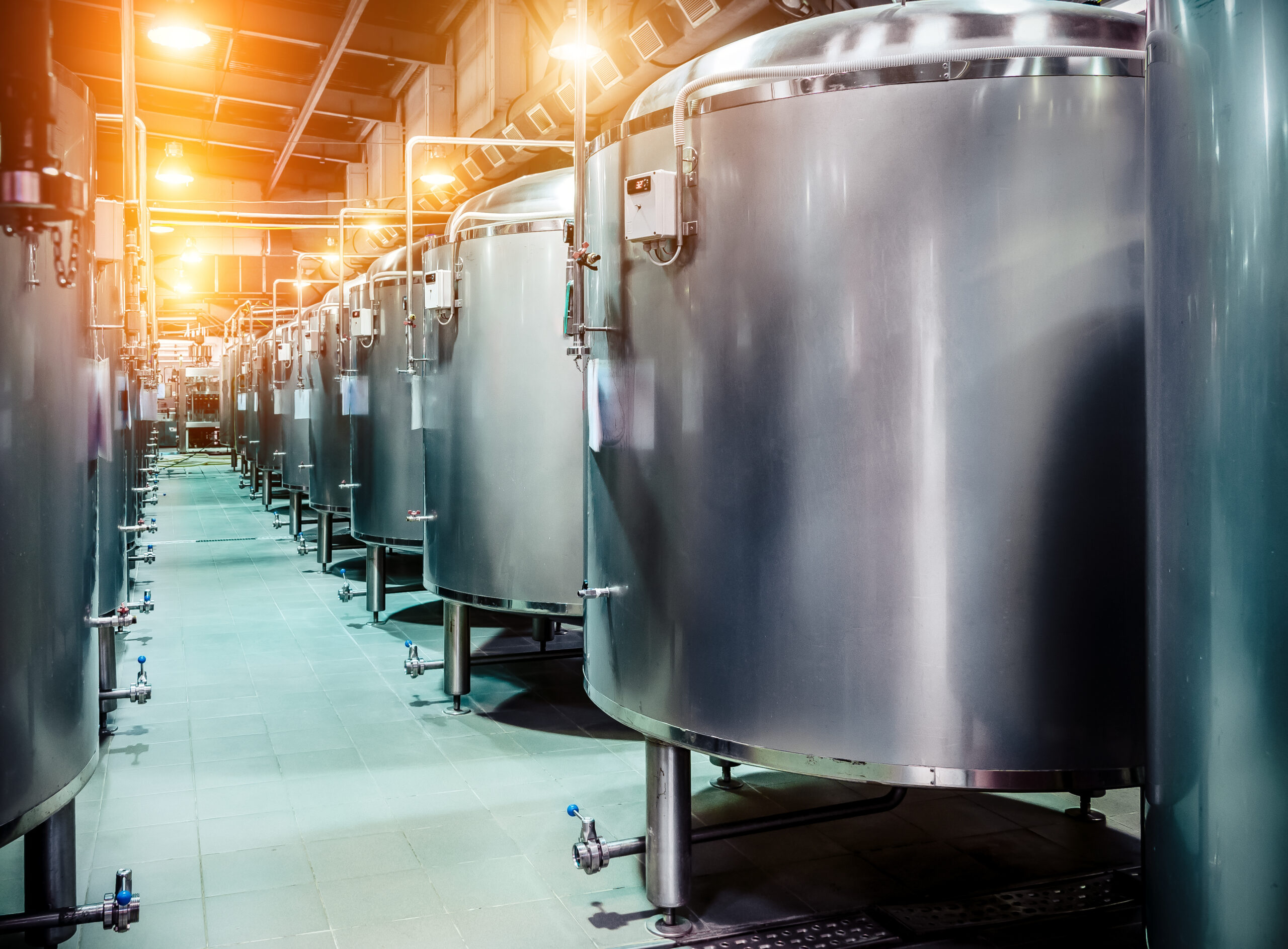 Seeq Analytics Improves Production line filling beverage bottles in food and beverage plant